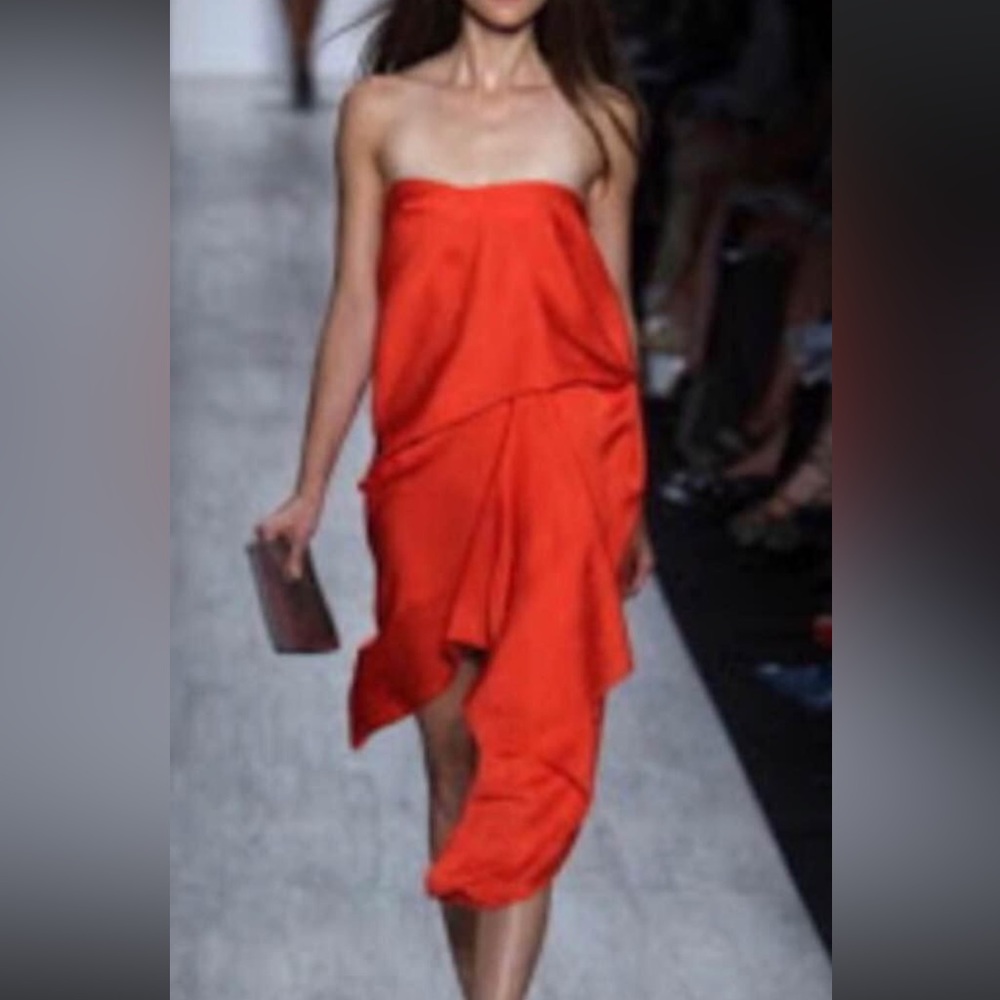 Bcbg maxAzria red cocktail dress. Sz 0 (fits xs/ xs/ 2/ 0)